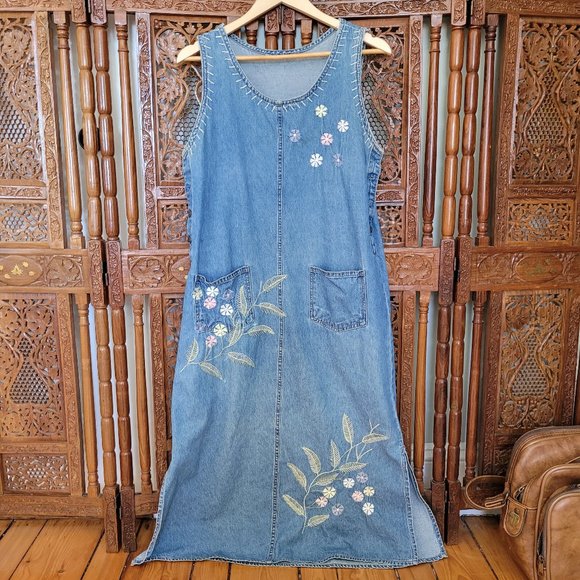 Vintage 90's Embroidered Denim Sun Dress / Jumper - Picture 7 of 15